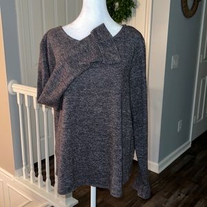 ELLE sweater with ruffled cuff